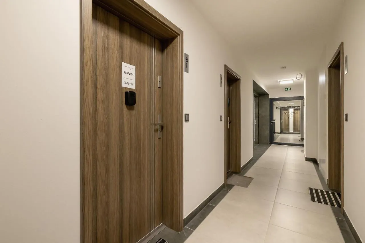 Klemensiewicza Studio Apartment By Renters Krakow